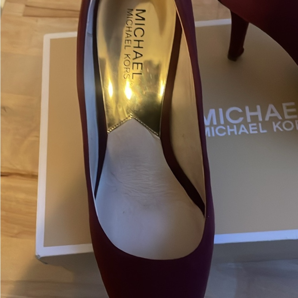 Michael Kors Burgundy Heels - Picture 2 of 6